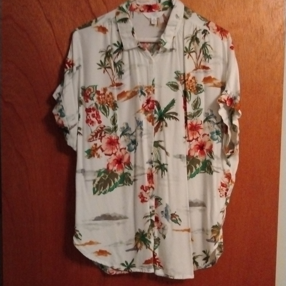 Floral Print Button Up Short Sleeve Top